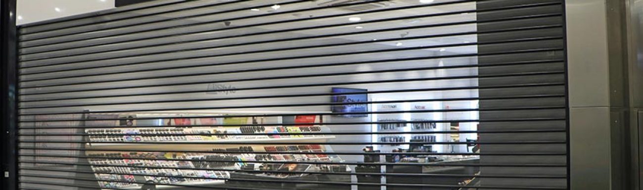 Perle 97 rideaux-securite-acier-boutique-1